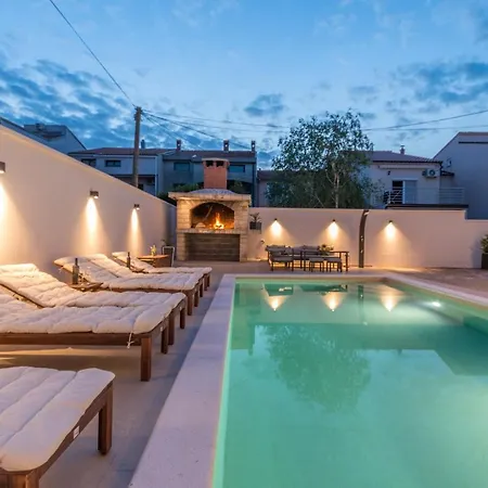 Pavla With Pool * 자다르