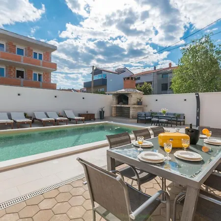 Pavla With Pool * 자다르