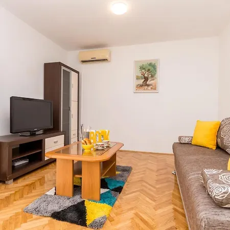 Pavla With Pool 아파트 자다르