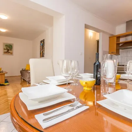 Pavla With Pool 아파트 자다르