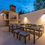 Apartment Pavla With Pool *