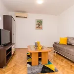Apartment Pavla With Pool