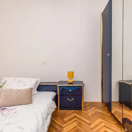 Pavla With Pool Apartament