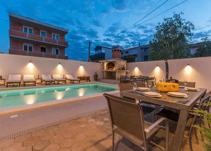 Appartement Pavla With Pool